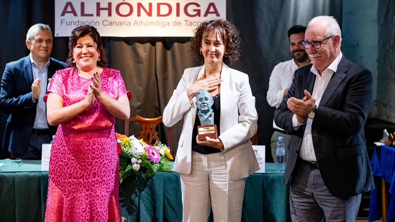 ROSA HERN&Aacute;NDEZ, PREMIO MARIANO L&Oacute;PEZ ARIAS 2025