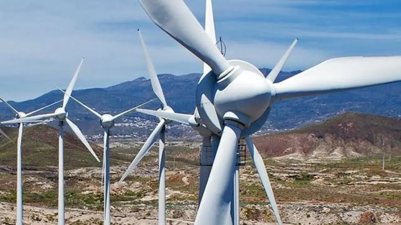 Aerogeneradores-en-el-municipio-de-Arico-1