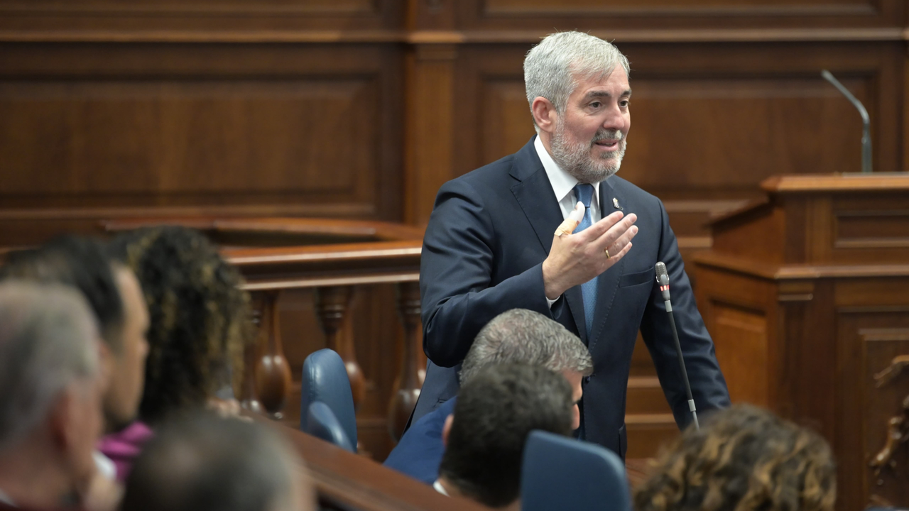Clavijo Pleno Parlamento-3