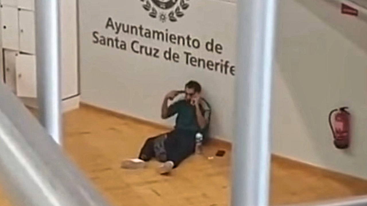 Amenaza con suicidarse