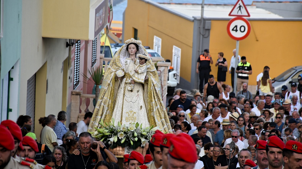 Peregrinaci&oacute;n Virgen del Roasario a Barranco Hondo (2)(1)