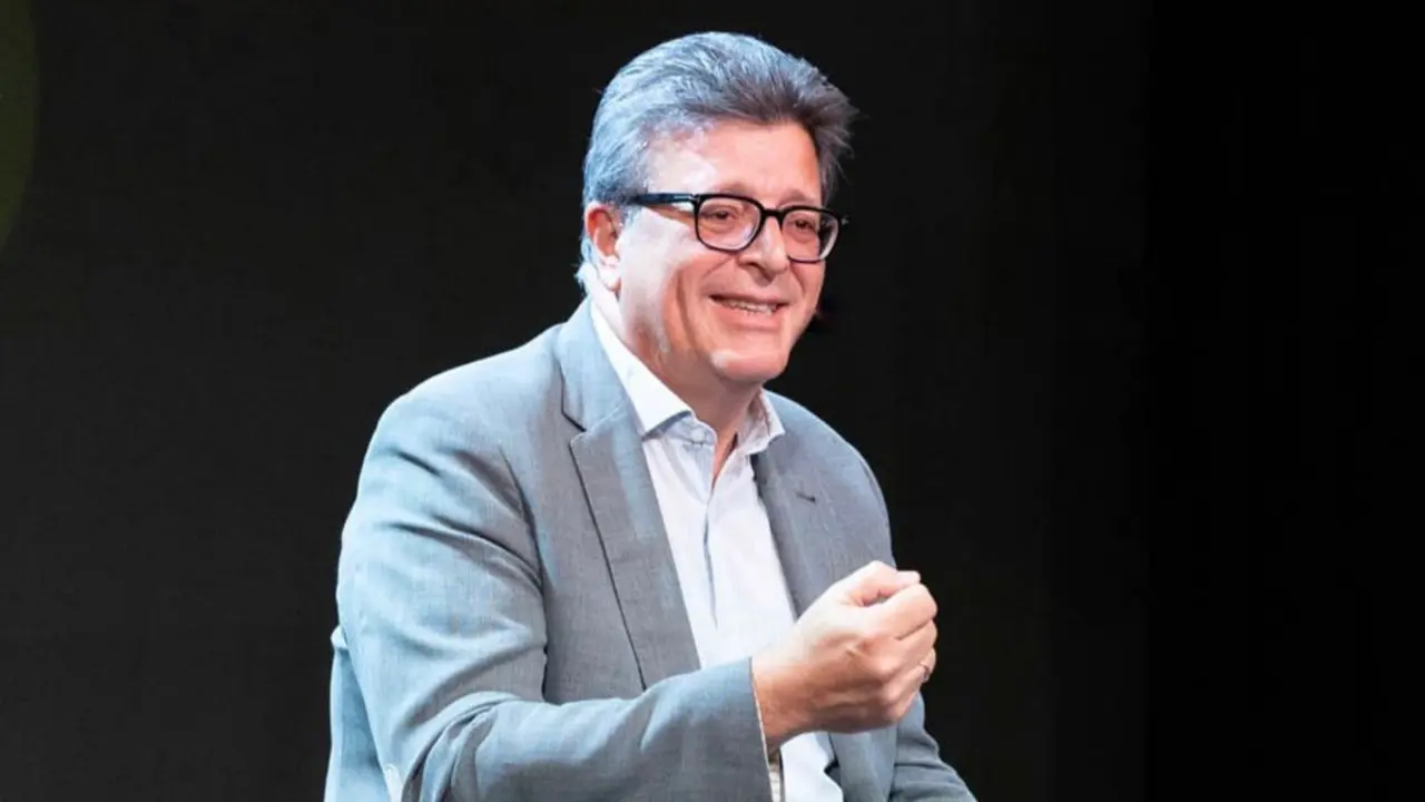 Jos&eacute; Carlos Acha Dom&iacute;nguez(1)