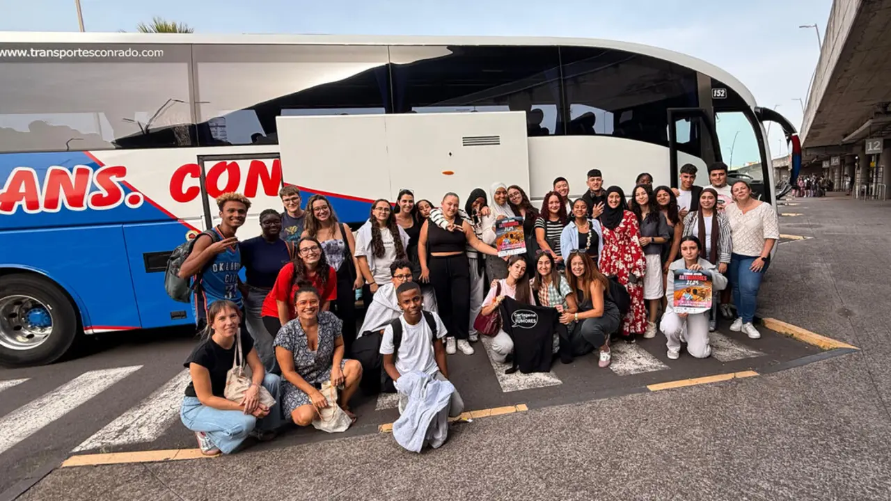 Grupo 2 Cumbre Juvenil Antirumores