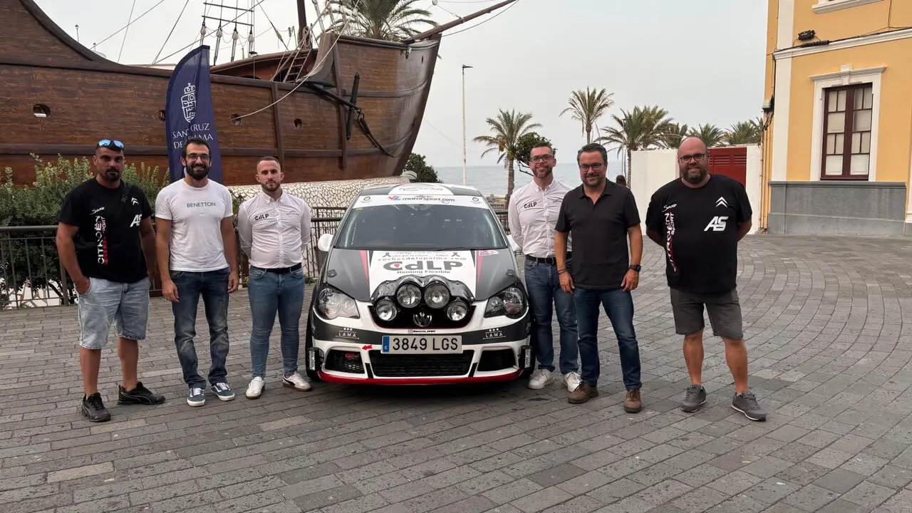 Presentaci&oacute;n equipos Santa Cruz de La Palma para el Rally Isla Bonita
