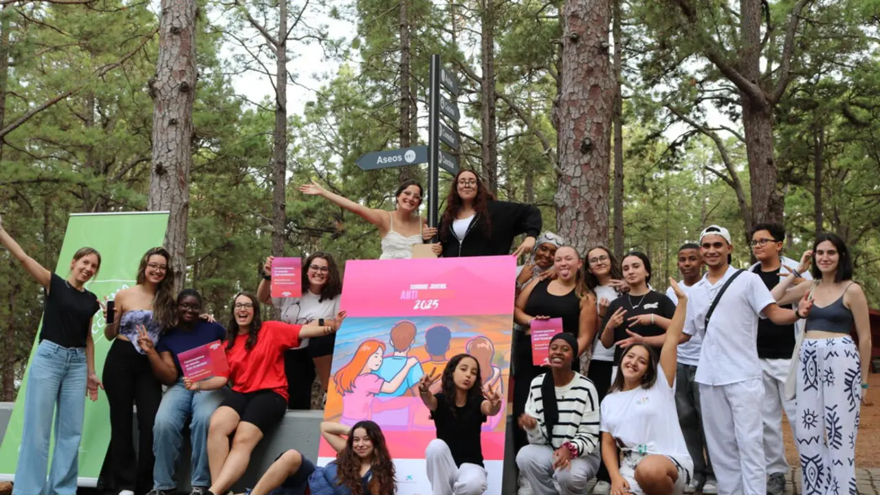 Cumbre Juvenil Antirumores 2025
