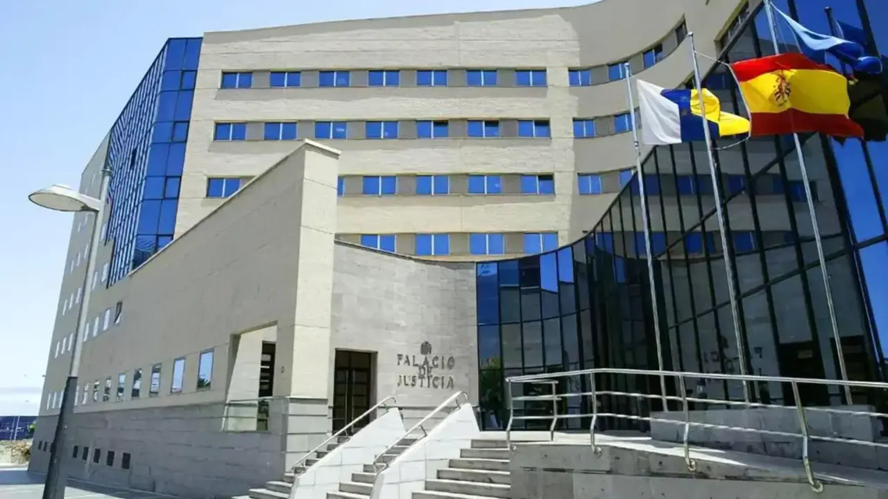 Audiencia-Provincial-de-Santa-Cruz-de-Tenerife-3-copia-kVRF-U2101596784837rVB-1200x840@Canarias7