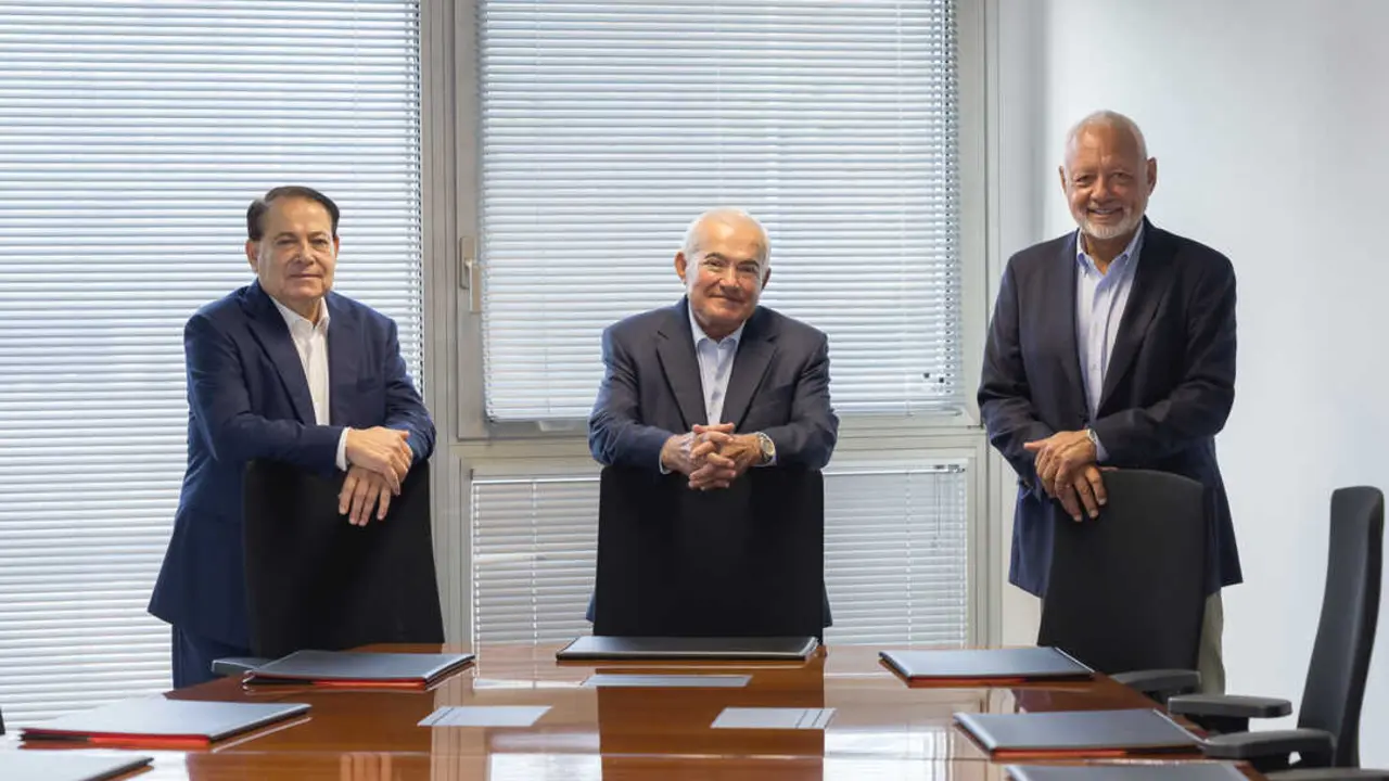 Fundadores de Hiperdino