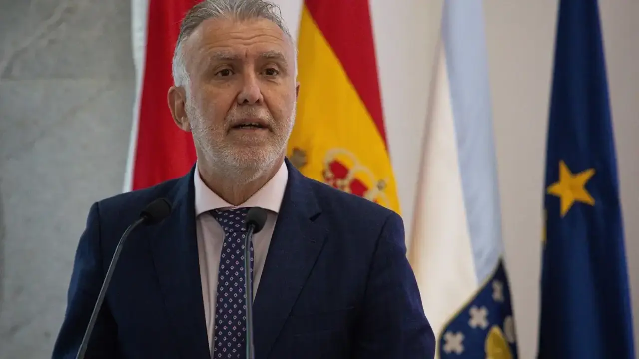 &Aacute;ngel V&iacute;ctor Torres durante la rueda de prensa de esta tarde.