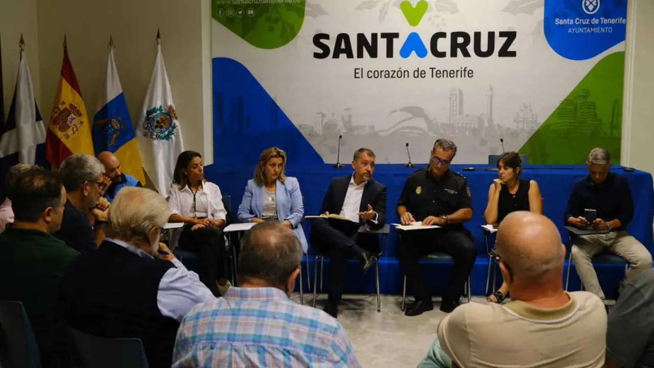 Santa Cruz 251107 Reuni&oacute;n Seguridad(1)