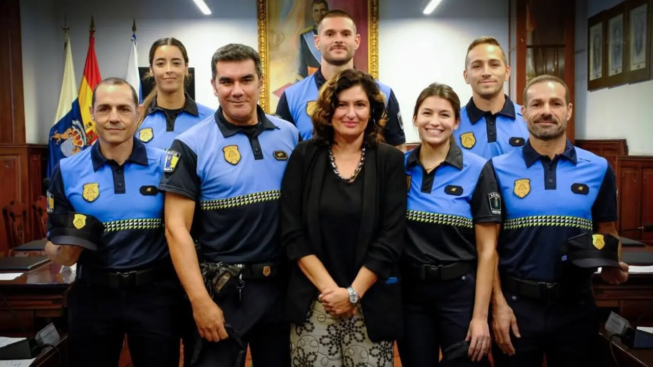 Carmen Luisa Castro es alcaldesa y concejal de Polic&iacute;a Local