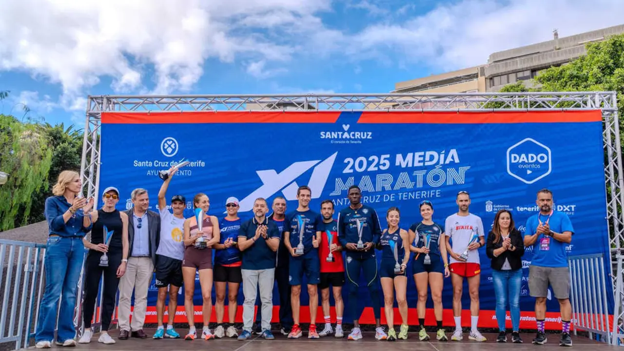 251116 Medallas XI Media Marat&oacute;n Santa Cruz 2025
