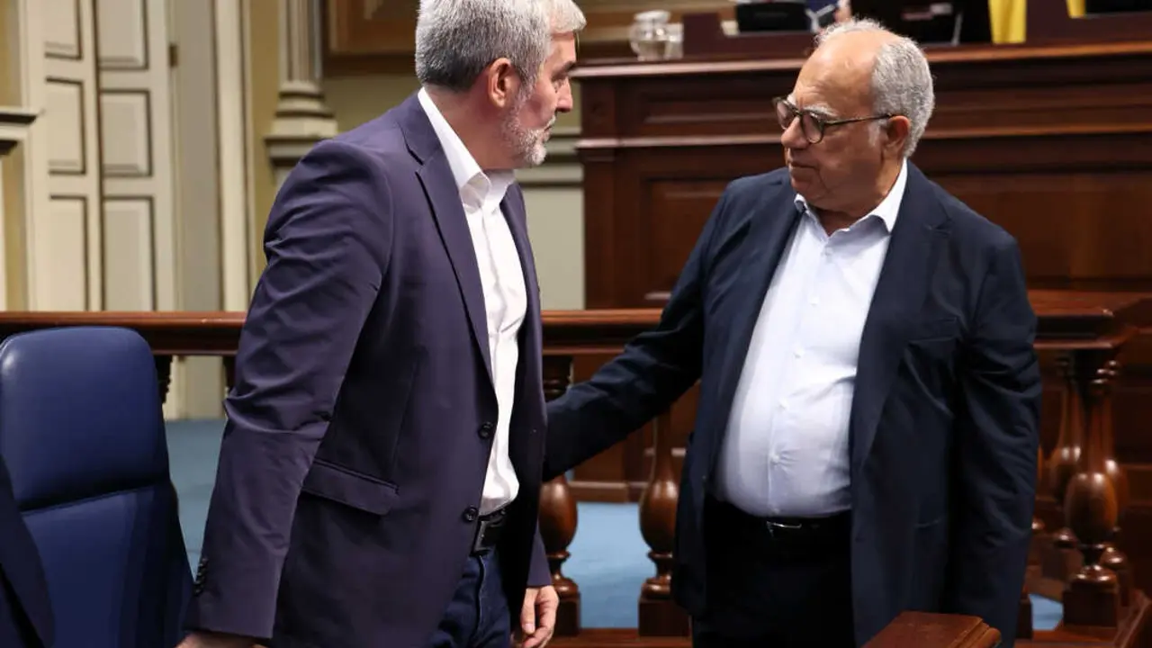 Casimiro Curbelo con Fernando Clavijo