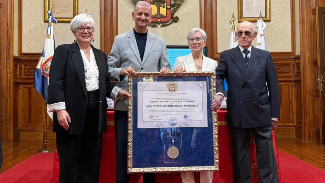 ACTO MEDALLA DE PLATA A PROBOSCO H