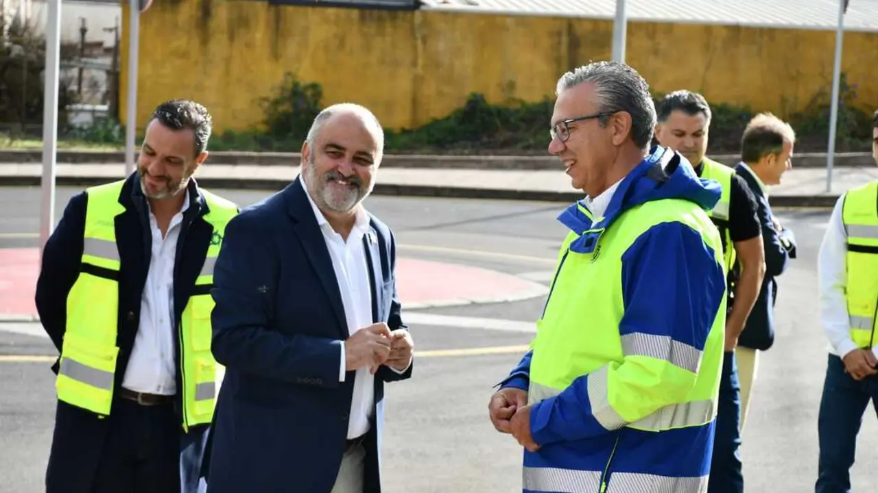 Escol&aacute;stico Gil y D&aacute;maso Arteaga, en la obra de la calle El Sol