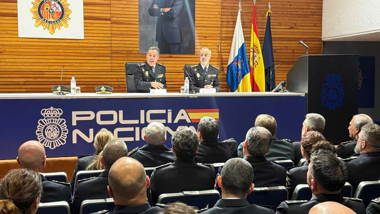 Presentaci&oacute;n jefe provincial, el comisario principal don Jes&uacute;s Mar&iacute;a Garc&iacute;a Mu&ntilde;oz