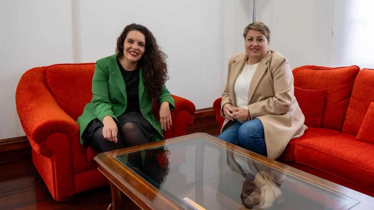 Foto Jennifer Miranda y &Aacute;ngela Villalba(1)
