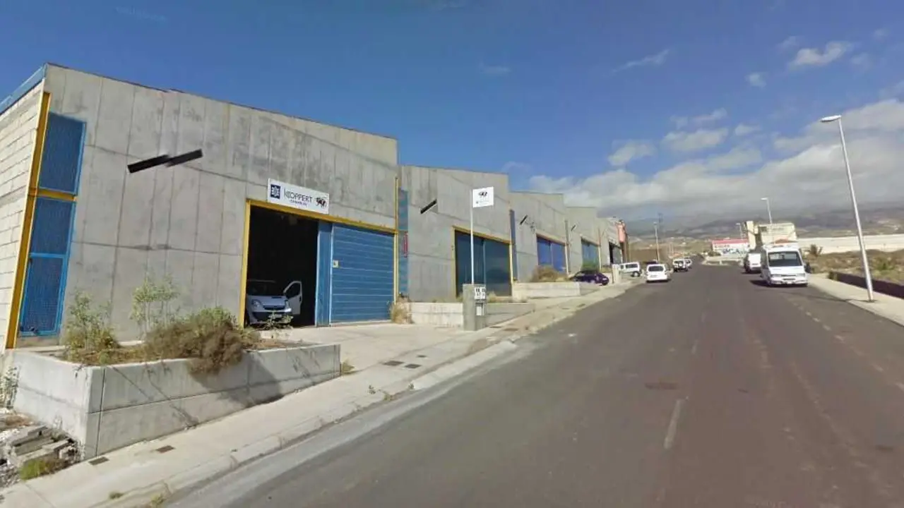Pol&iacute;gono industrial de Las Eras, por encima de la autopista TF-1