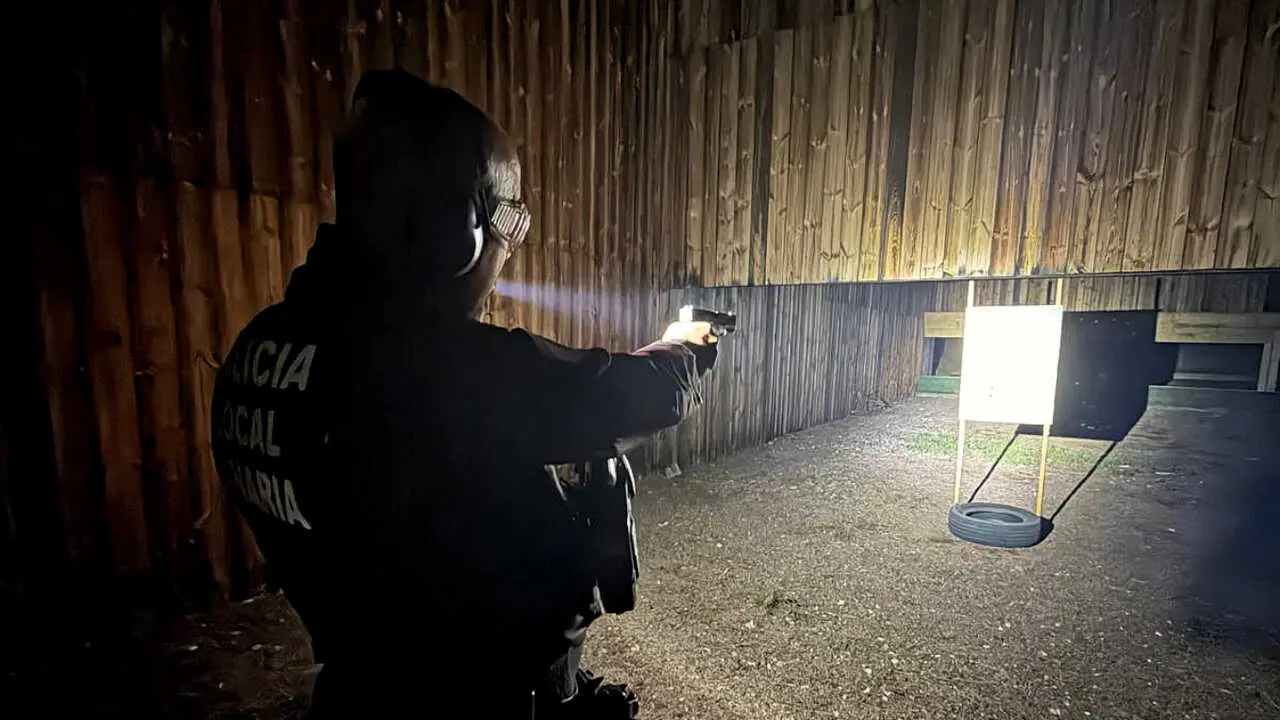 ARONA FORMACI&Oacute;N TIRO POLICIAL 01