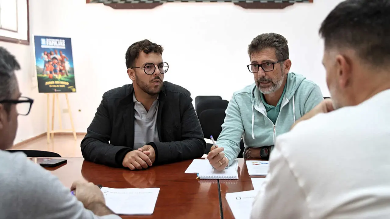 Granadilla Menores e Infancia Reuni&oacute;n