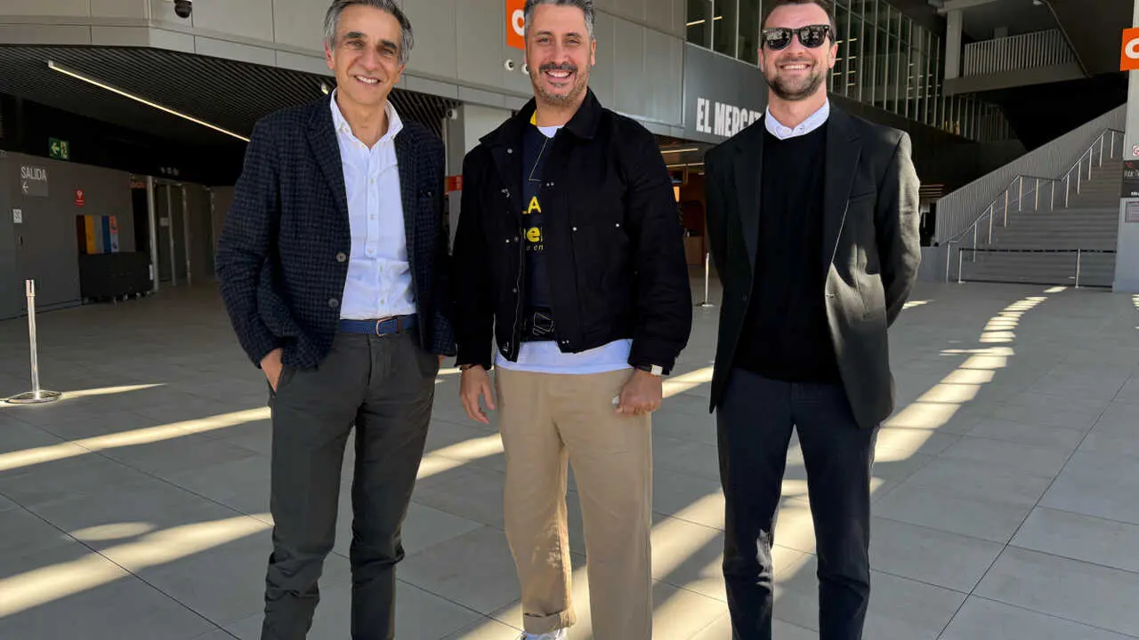 Luis Yeray visita Roig Arena