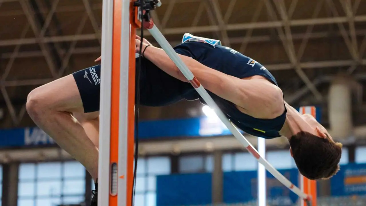 Pablo Mart&iacute;nez gan&oacute; el oro con  un salto de 2.17 metros