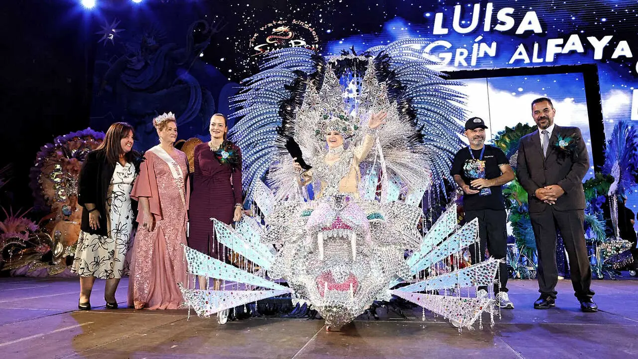 ARONA REINA DE LOS MAYORES DEL CARNAVAL INTERNACIONAL DE LOS CRISTIANOS 2026 01