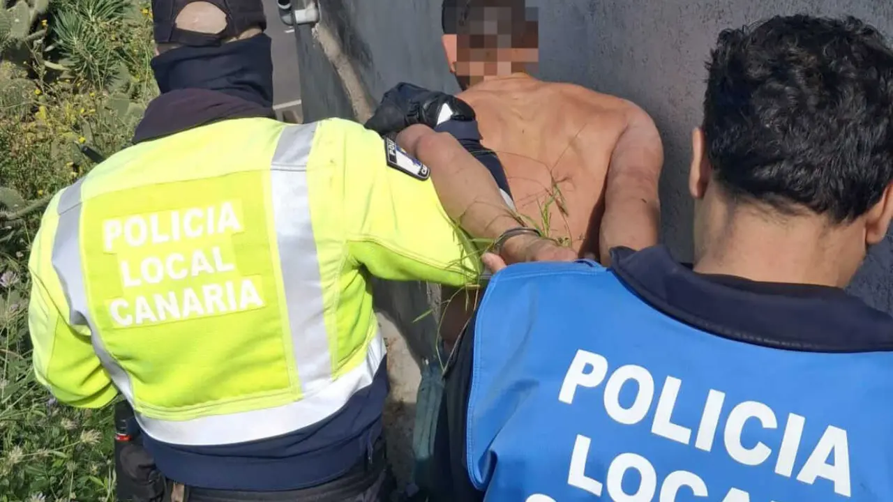 Polic&iacute;a Local Laguna Detenci&oacute;n 3