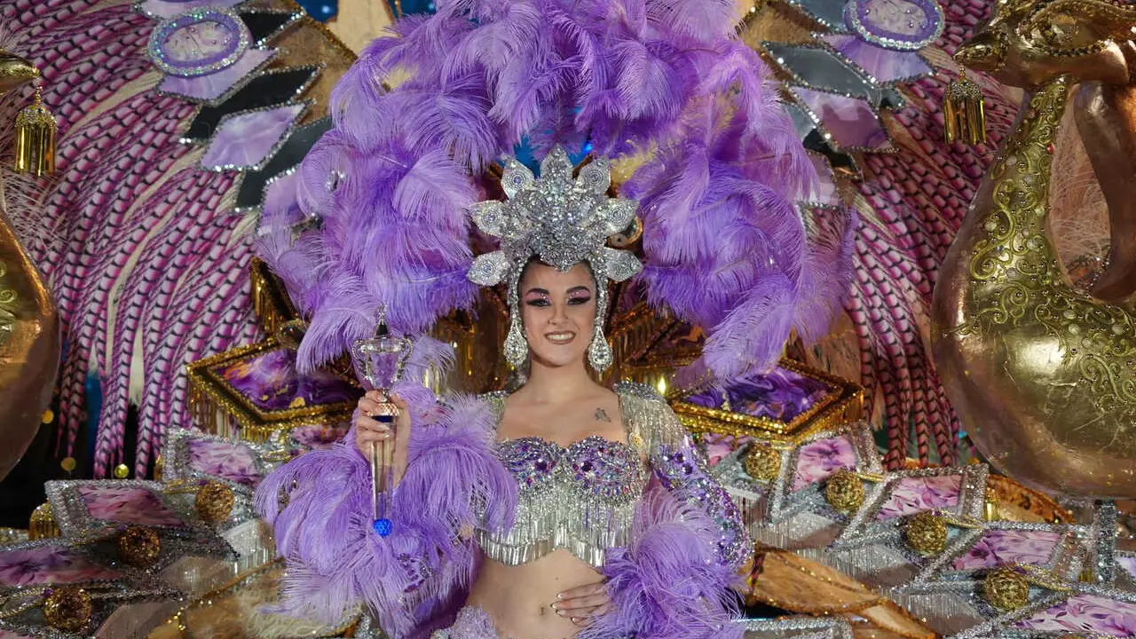 ARONA REINA DEL CARNAVAL 2026 02
