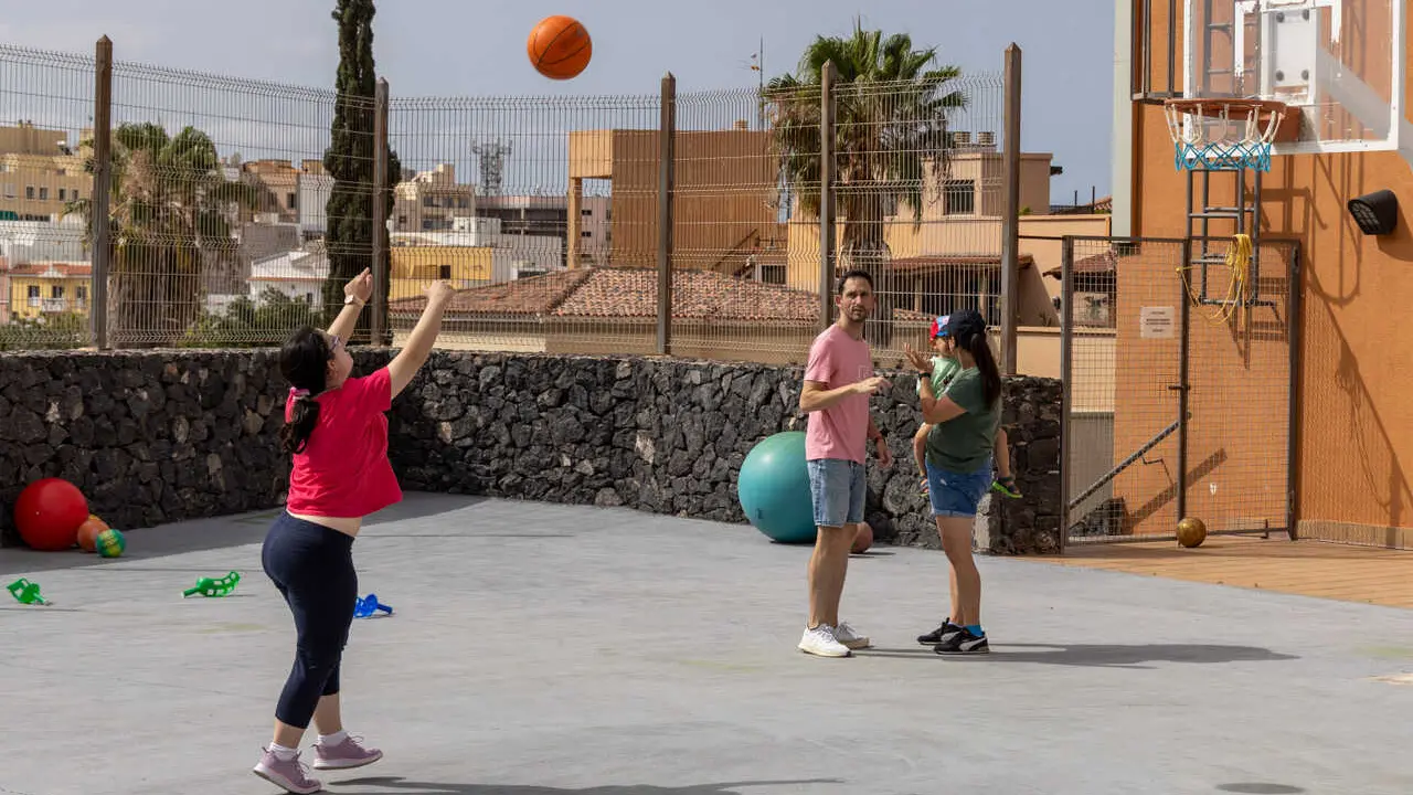 Los Olivos campamento atenci&oacute;n a la diversidad(1)