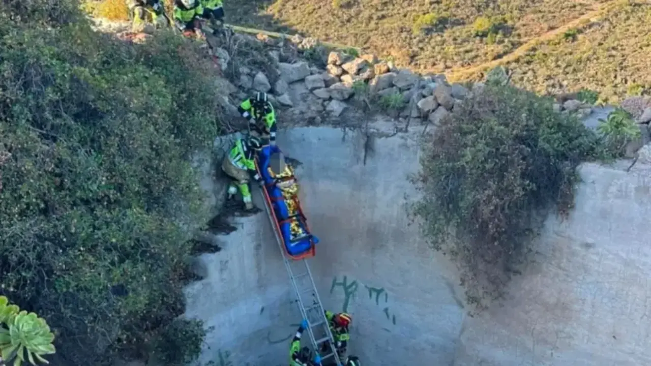Los Bomberos rescataron al accidentado la tarde del domingo