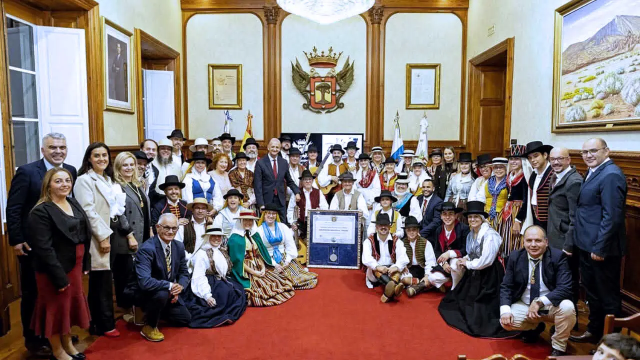 reconoccimiento a Oroval por su trayectoria(1)