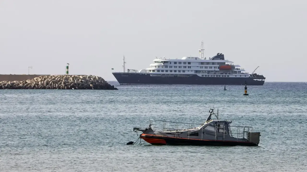 El barco sigue a&uacute;n fondeado en Cabo Verde. En tres d&iacute;as podr&iacute;a llegar a Canarias.