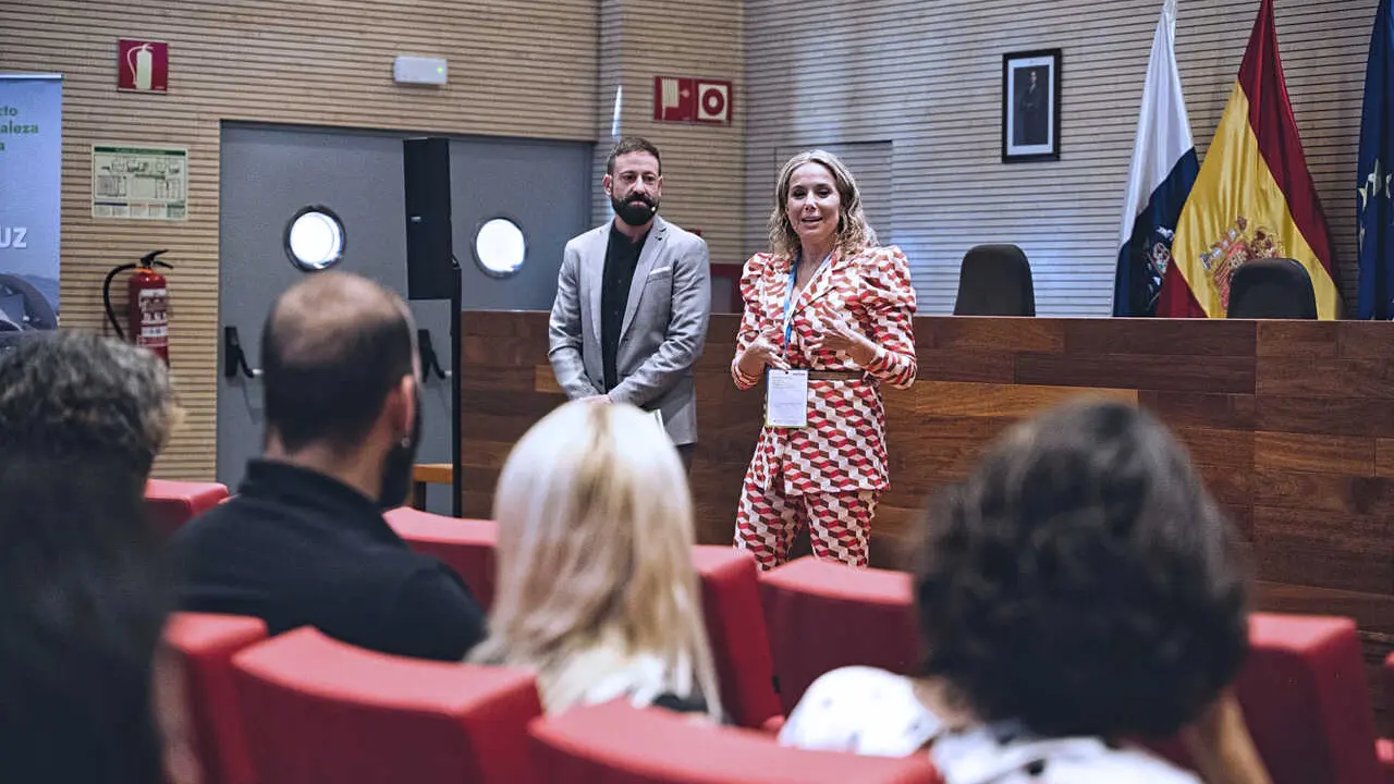 260513 Santa Cruz presenta al sector tur&iacute;stico sus nuevos Clubes de Producto Tur&iacute;stico(1)