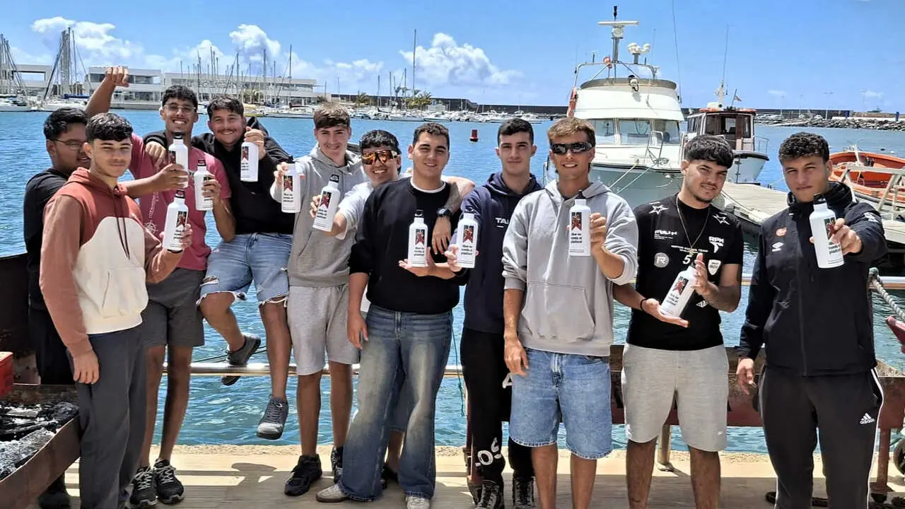 Jovenes Pescadores de Lanzarote 1-51(1)