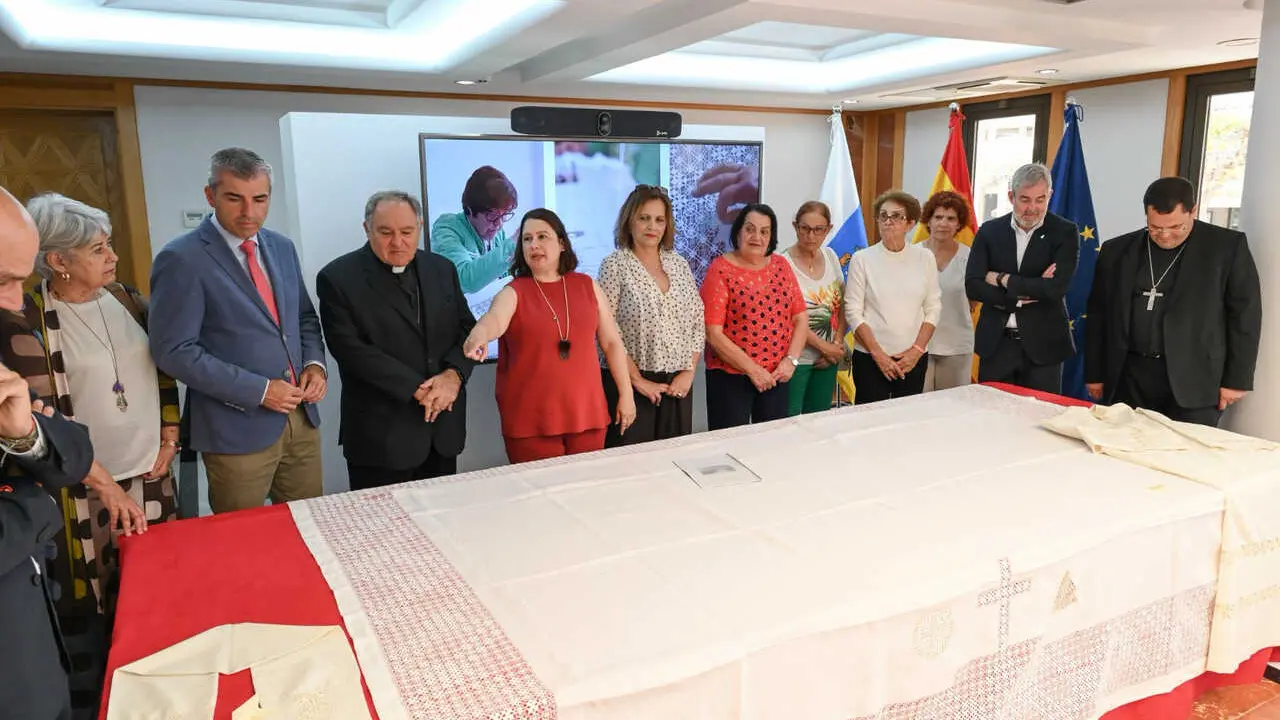 Regalo institicional para el papa 02-4(1)