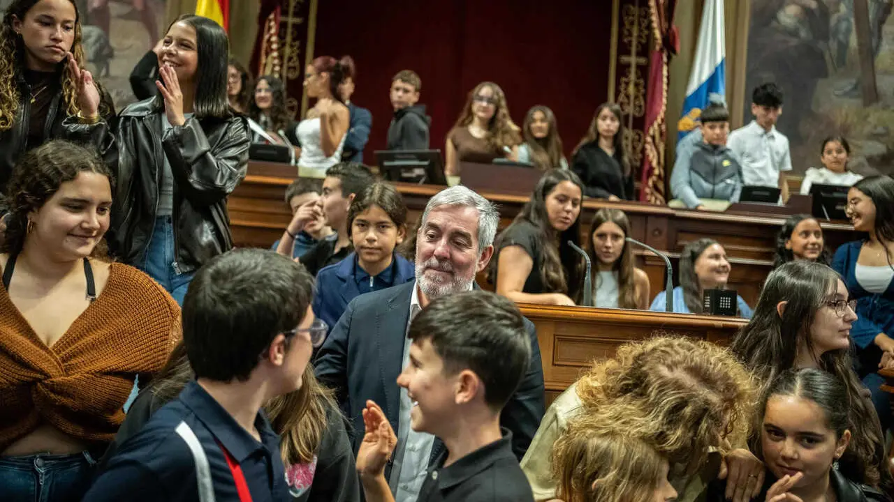 Clavijo ni&ntilde;os parlamento 2(1)