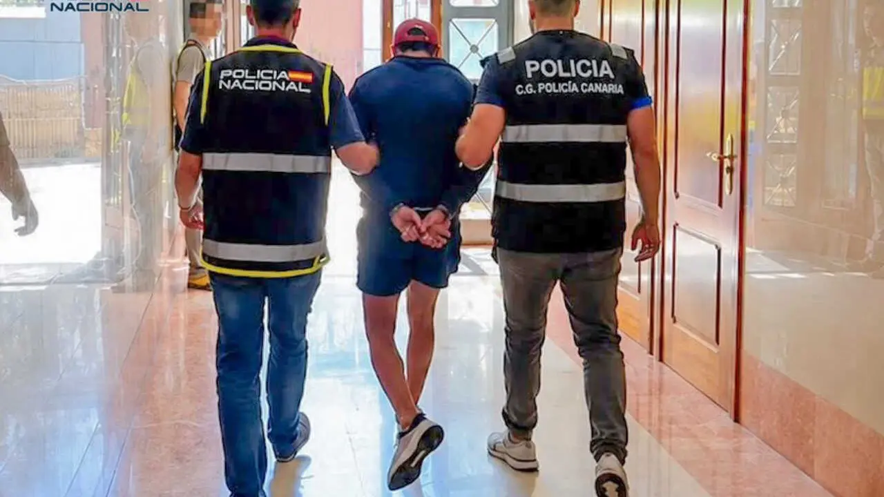DETENCI&Oacute;N POLIC&Iacute;A NACIONAL Y CANARIA