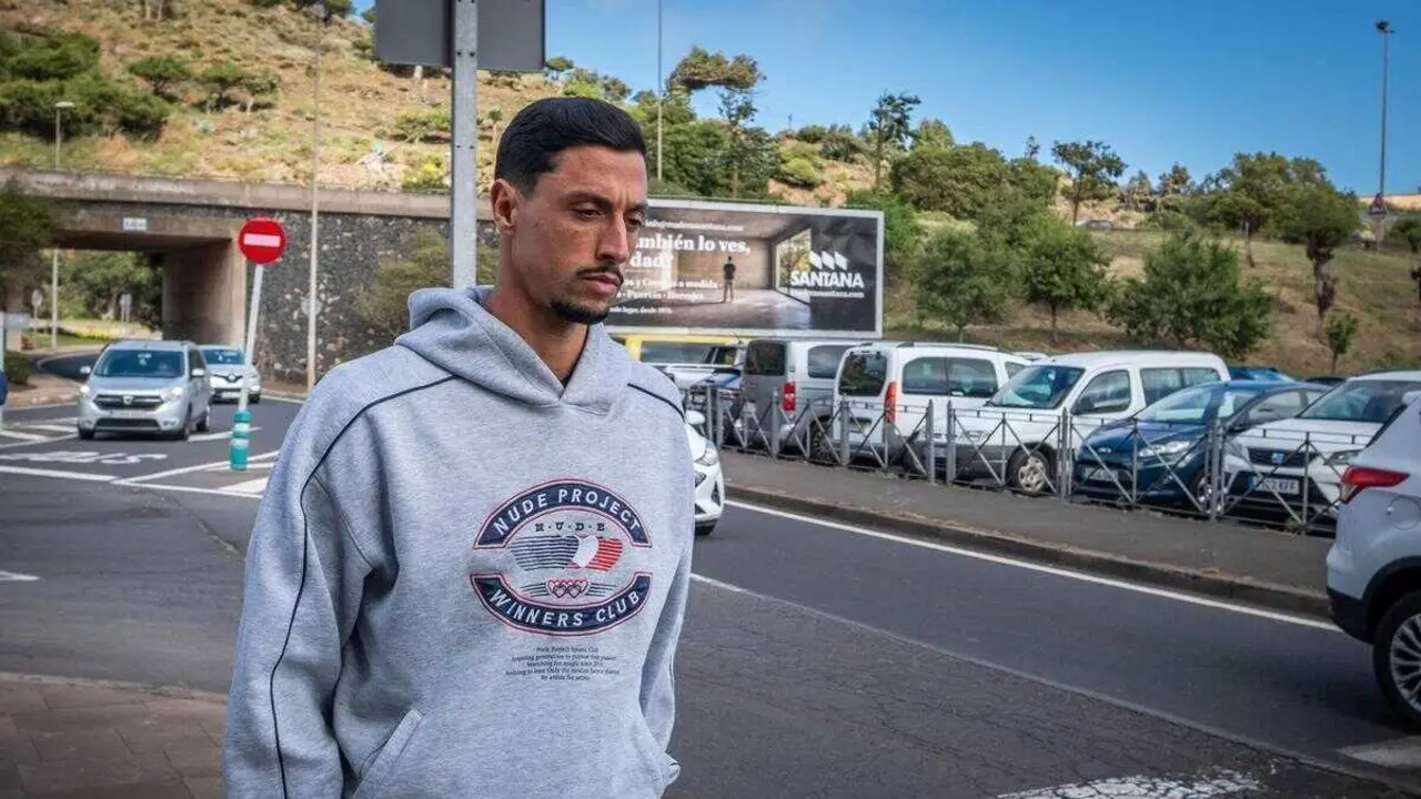 Mikel Mesa, a la llegada esta ma&ntilde;ana al juzgado de La Laguna