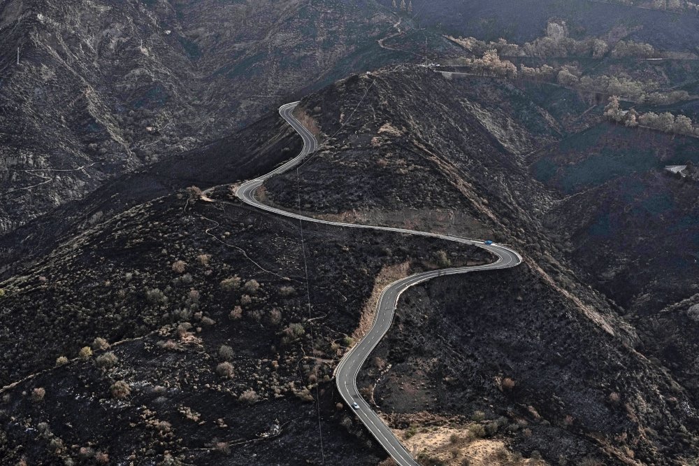 Vuelo de reconocimiento sobre las zonas afectadas por el incendio de Tejeda a 23 de Septiembre de 2017. (Foto: Arturo Rodriguez/Presidencia GobCan)


Esta fotografía oficial del Gobierno de Canarias es solamente para uso editorial por medios de comunicación. La fotografía no puede ser manipulada de ninguna manera y no se puede utilizar en materiales comerciales y/o políticos, publicidad, correos electrónicos, productos, promociones que de alguna manera pueda sugerir la aprobación o respaldo del Presidente, o el Gobierno de Canarias.