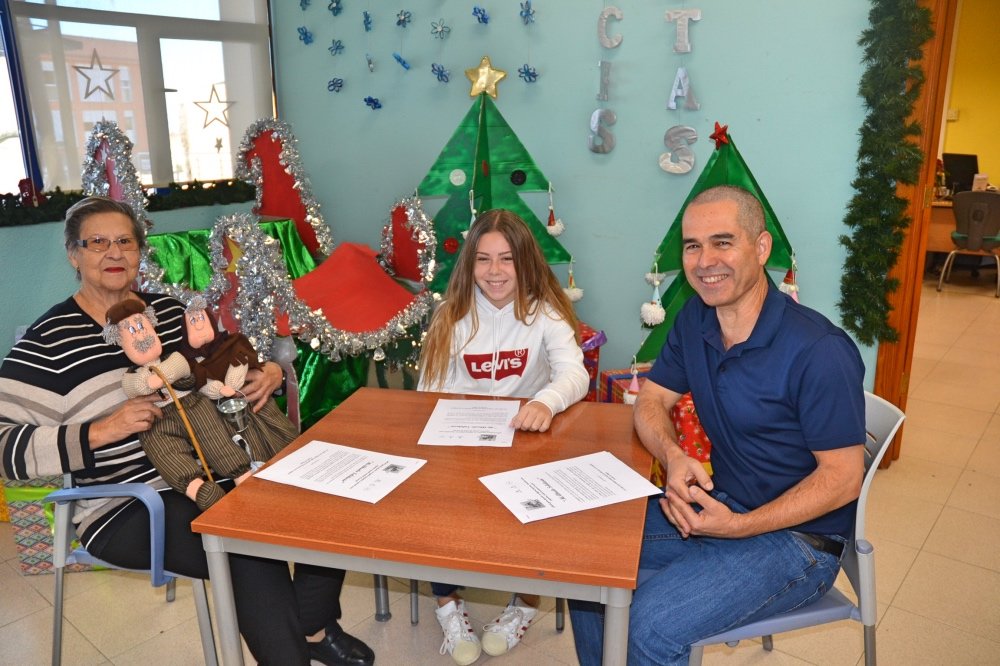 Adeje abuelo solidario _4980_Fotor