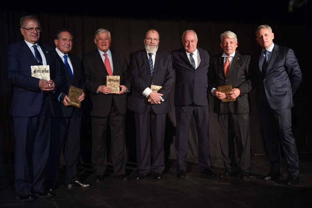 40 aniversario_ex presidentes_Fotor