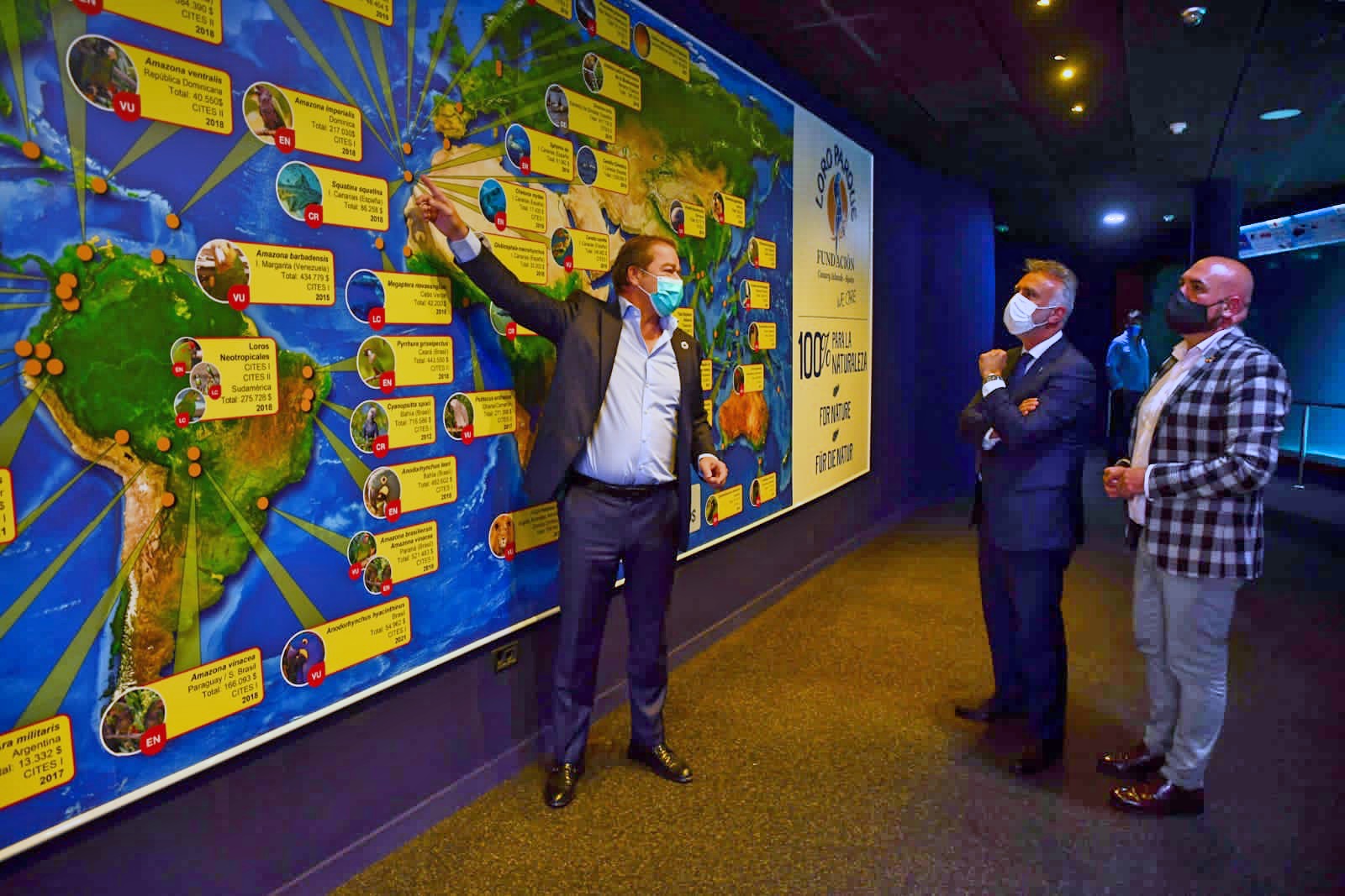 El presidente de Canarias, Ángel Víctor Torres, visita Loro Parque (4)_Fotor