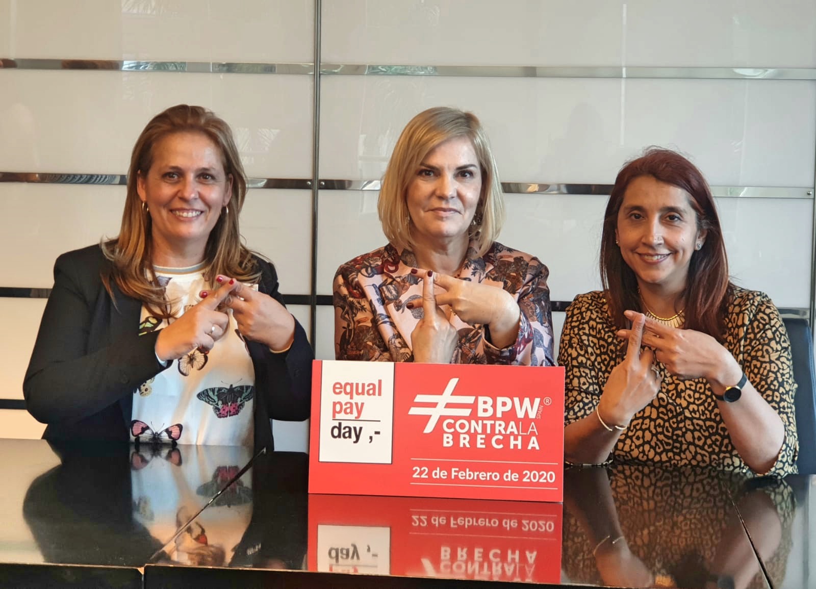 Sonia García, Presidenta de BPW Canarias, Silvia Vigatà, Presidenta de BPW Spain y Sony Lalwani, presidenta de BPW Ceuta_Fotor