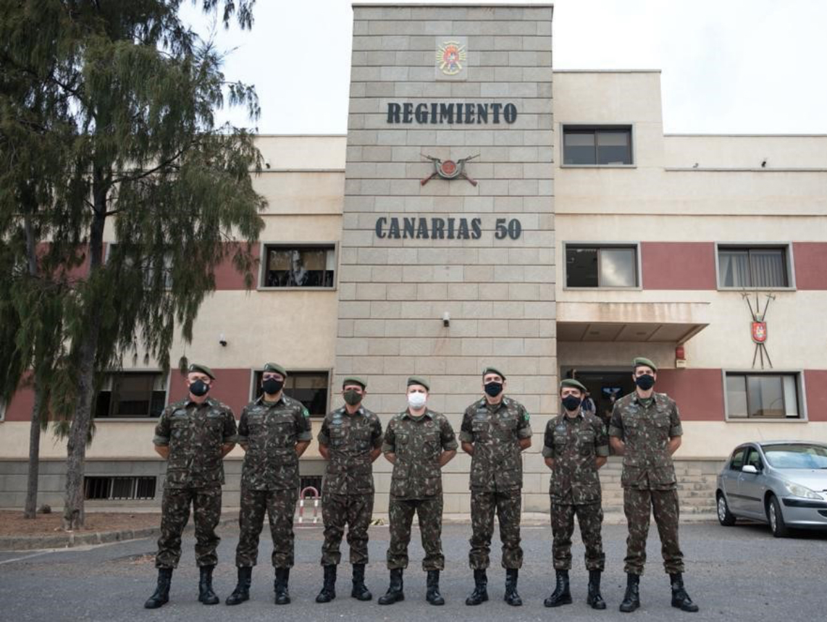 3(1)Militares brigada canarias 50