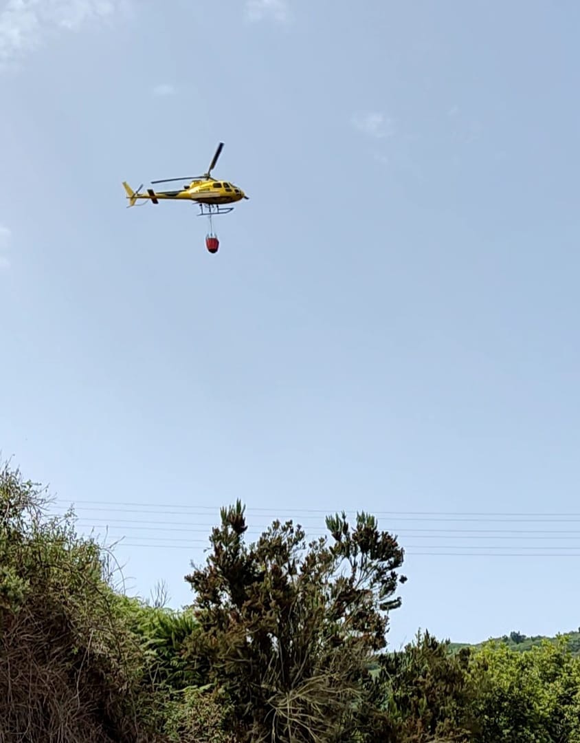 Helicóptero Incendio Los Realejos (1)